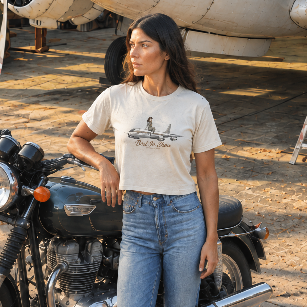 Delilah Decoy - Women's Medium Weight Cropped Tee
